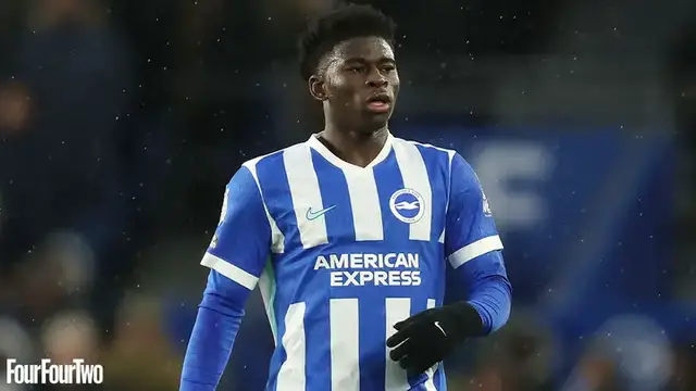 Video thumbnail for What happened to Man United's £105 million transfer target? #shorts