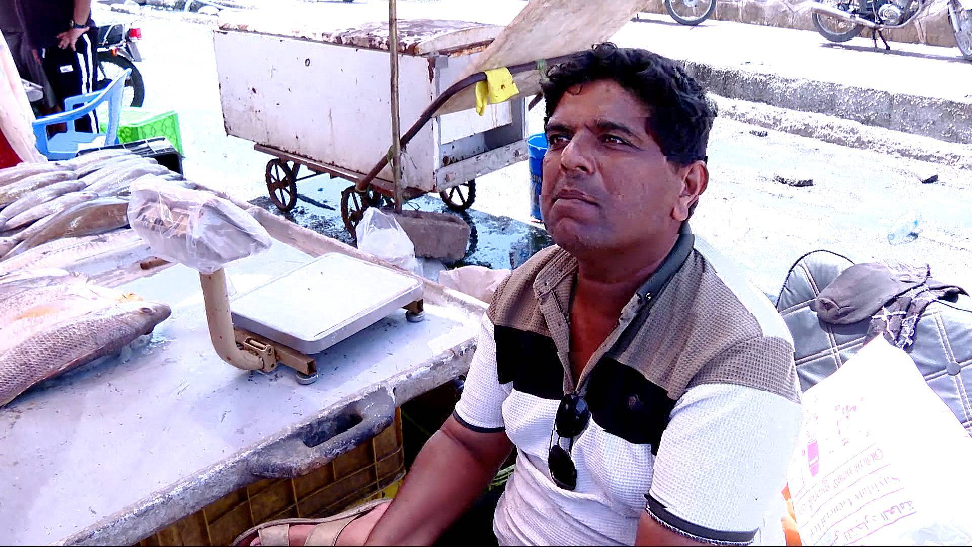 Video thumbnail for How Hormuz blockade is hurting traders and shoppers in southern Iran