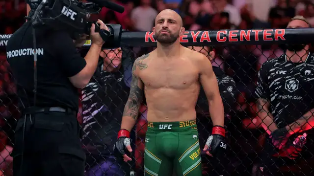 Video thumbnail for Volkanovski vs. Evloev: UFC Odds and Fight Prediction
