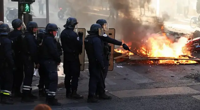 Video thumbnail for France protests: Fresh clashes in Paris as cities reel from widespread destruction