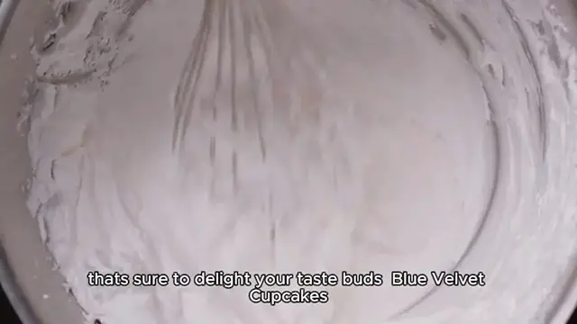 Video thumbnail for Blue Velvet Cupcakes recipe