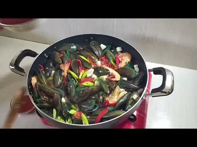 Video thumbnail for Mixed Seafood