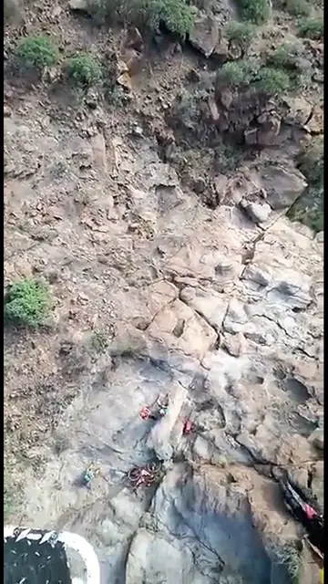 Video thumbnail for 3 Radfahrer mussten in Mogán von einem Hubschrauber gerettet werden