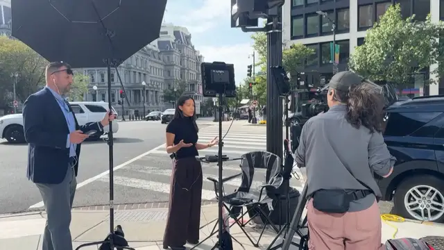 Video thumbnail for Journalists locked out of the White House after Trump ban