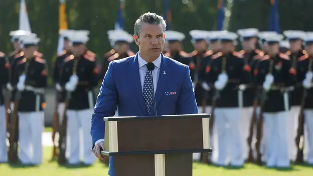 Video thumbnail for Hegseth under scrutiny after US kills boat strike survivors