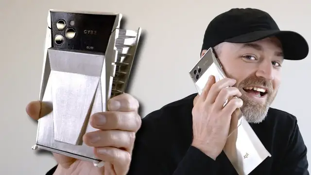 'Video thumbnail for The $20,000 Cyberphone Billionaire Smartphone'