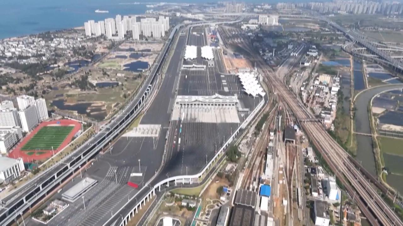 Video thumbnail for China: Streamlined customs procedures expedite Lychee exports from south China's Hainan.