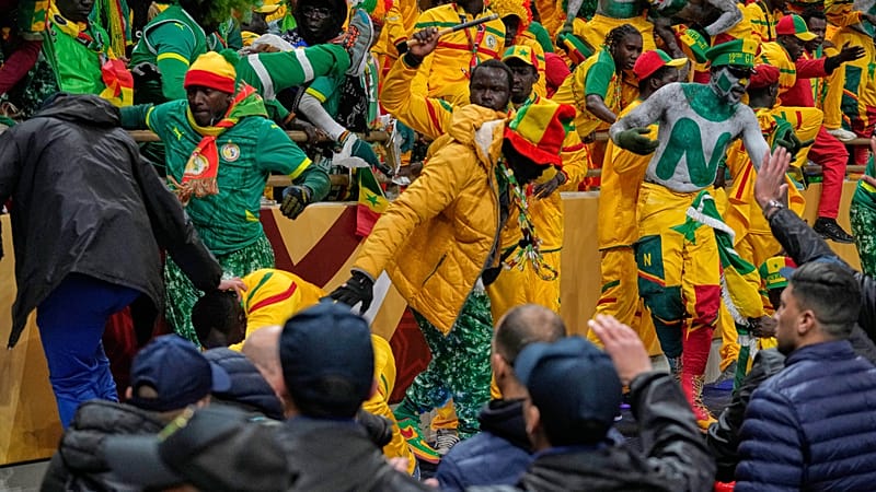 Video thumbnail for Senegal football fans return home relieved after Moroccan king's pardon