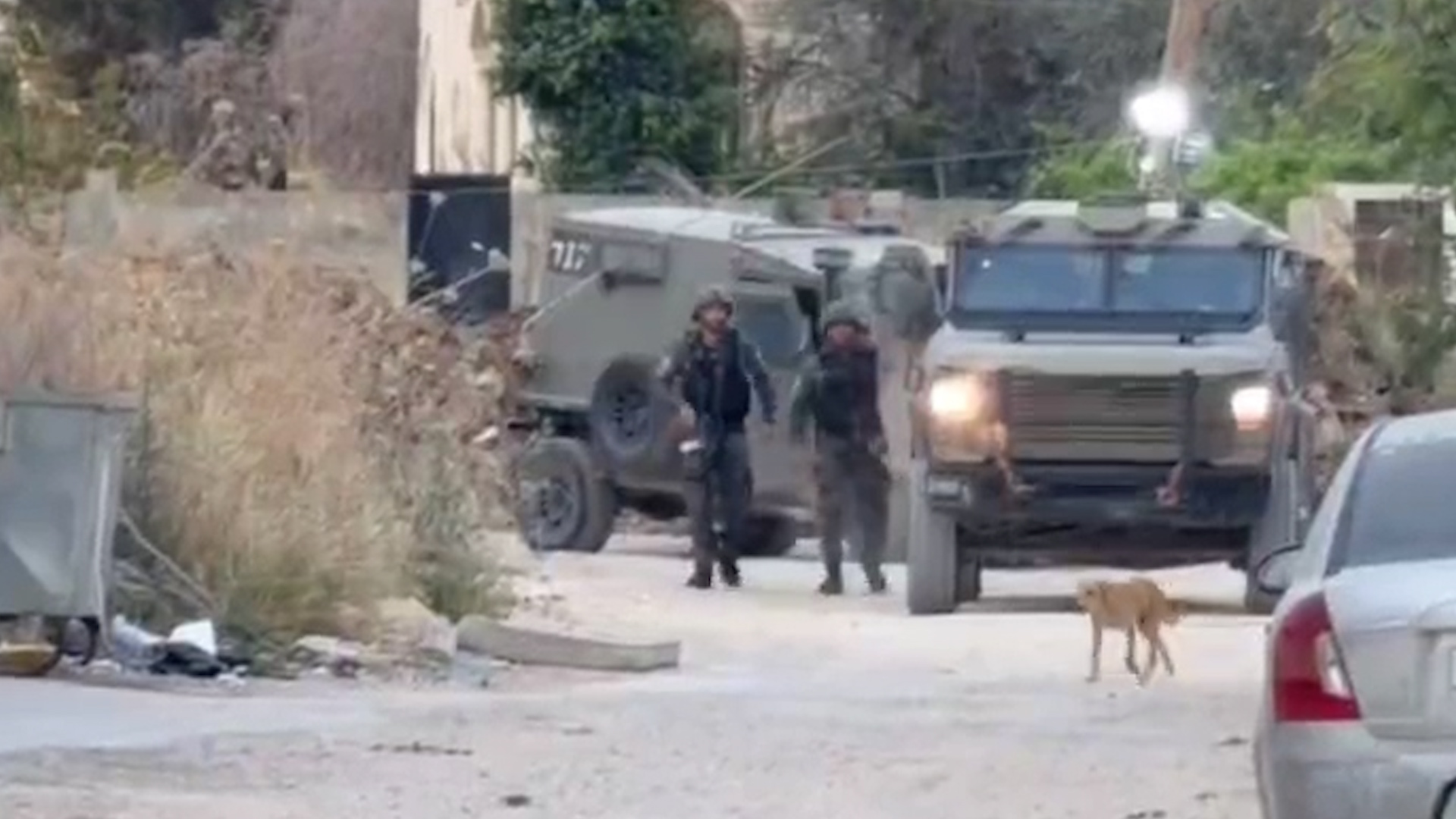 Video thumbnail for Israeli authorities filmed treating Palestinians with aggression on Eid