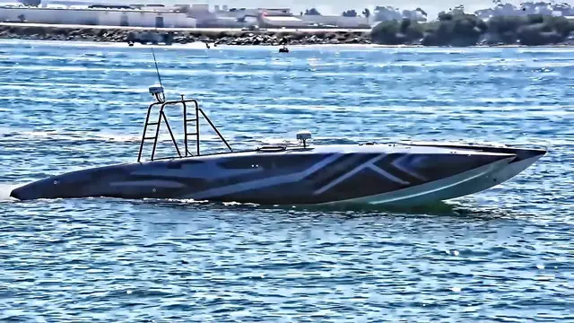 'Video thumbnail for MANTAS T38 Devil Ray Unmanned High Speed Boat • USN'