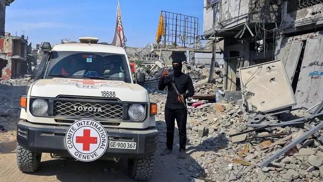 'Video thumbnail for Hamas says it found body of Israeli soldier in Gaza, arrangements underway to hand it over'