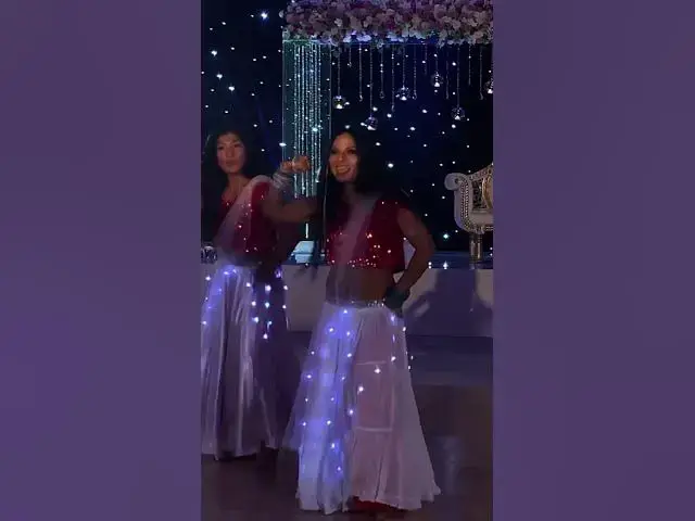 Video thumbnail for Radha ! Bollywood and lights. Check our dance tutorials #dance #bollywood