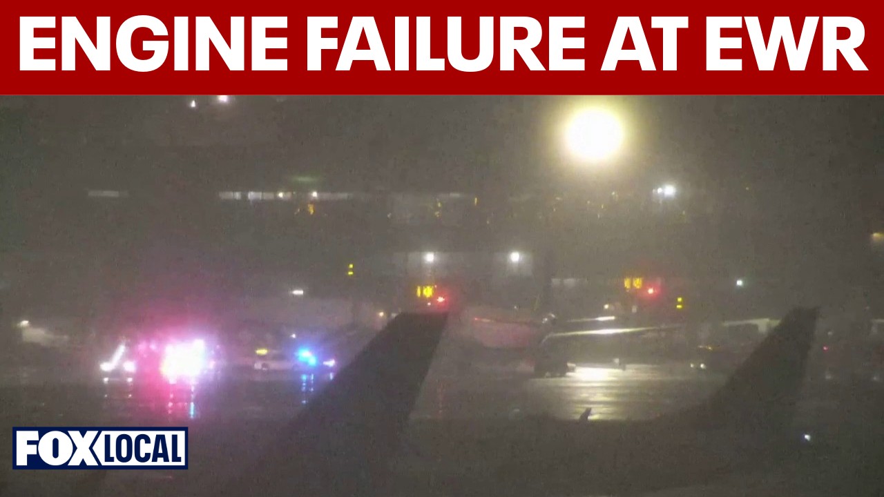 Video thumbnail for What happened with engine failure at Newark Airport