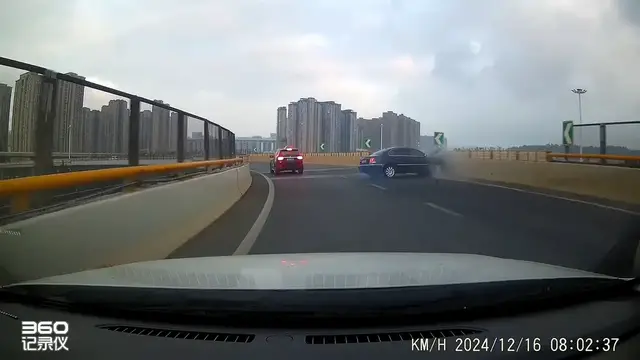Video thumbnail for Speeding Car Crashes Into Wall in Yunnan!