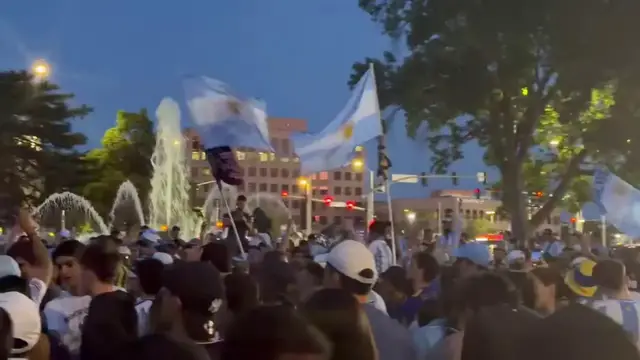 Video thumbnail for US: Argentina Fans Turn Kansas City Into A Sea Of Sky Blue And White Ahead Of World Cup Opener.