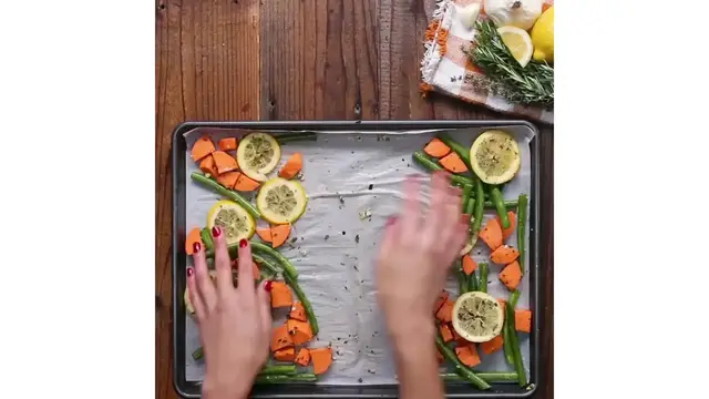 Video thumbnail for Kickstart Your New Year With These Low Calorie Meal Recipes • Tasty(720P HD)