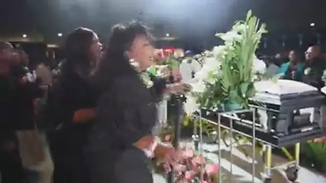 'Video thumbnail for Family and friends gathered together to say good bye to TV actor Mpho Sebeng.'