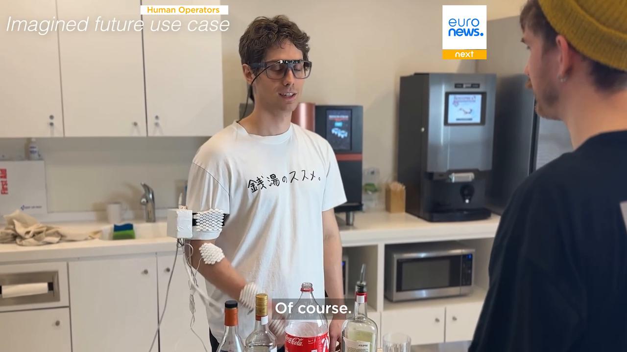 Video thumbnail for What if AI could move your hand? Students build a wearable device using AI and electric pulses