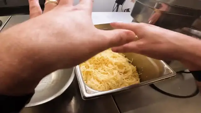 Video thumbnail for This Brunch Dish is Ridiculously Easy   Cheap(720P HD)