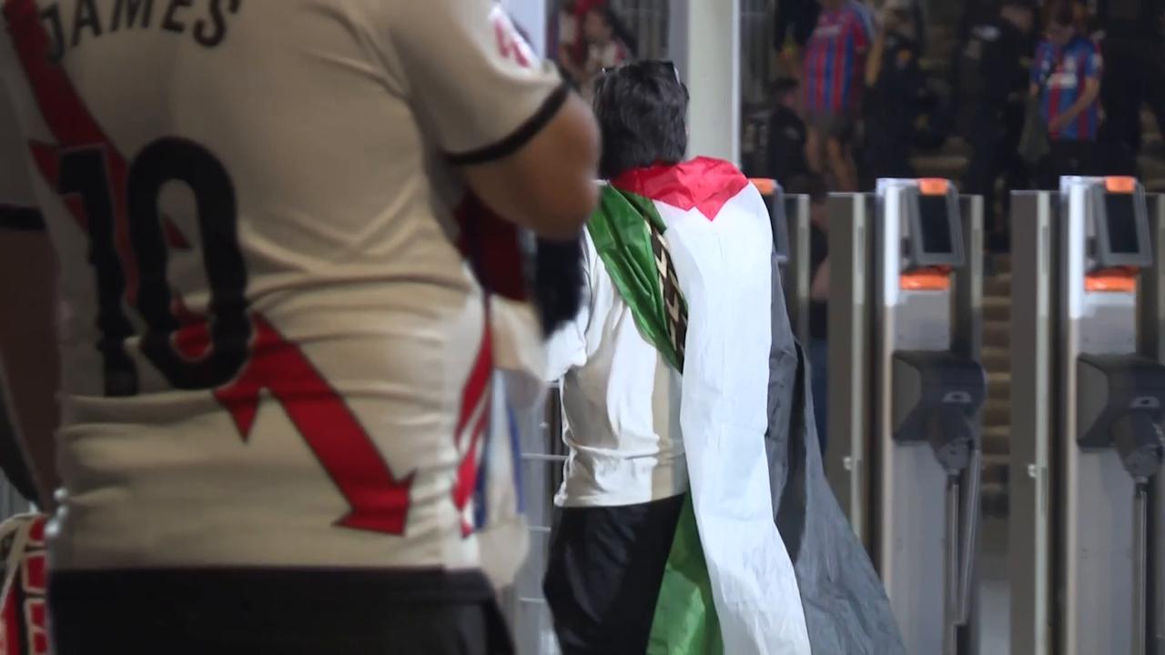 Video thumbnail for Germany: Fans leave stadium after UEFA Conference League final in Leipzig.