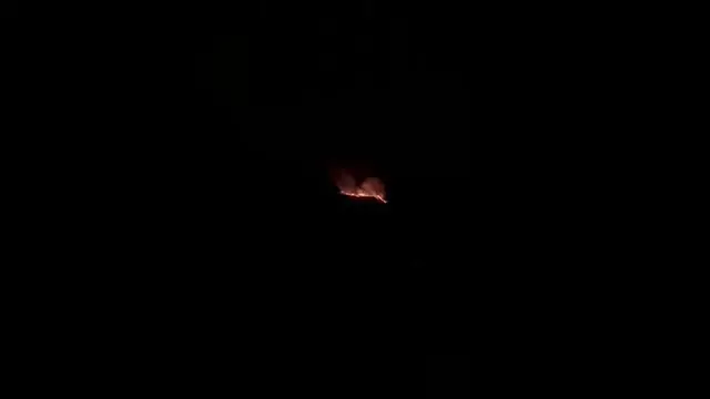 Video thumbnail for Lebanon: Israeli Army Sets Fire to Homes in Southern Lebanon's Haddatha.