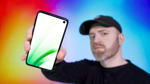 Video thumbnail for Is The Galaxy S10e The Best Galaxy S10?