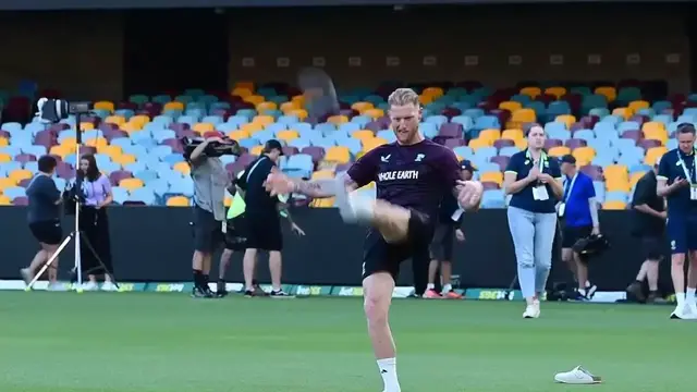 Video thumbnail for England practice at The Gabba ahead of second Ashes Test