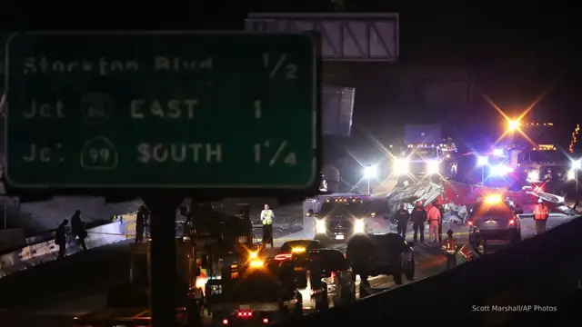 'Video thumbnail for WATCH: Video shows moments before helicopter slams into California highway'