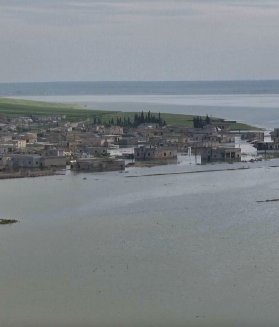 Video thumbnail for Flooding submerges villages in northwest Syria after dam collapse
