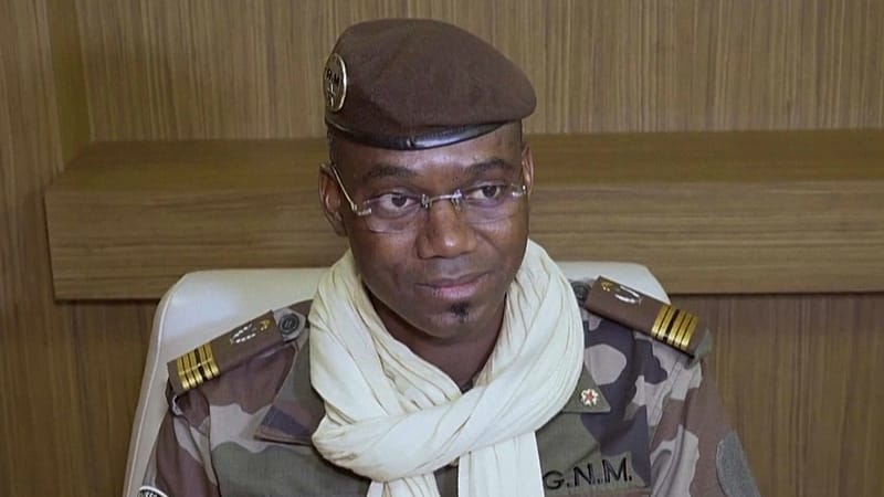 Video thumbnail for Mali Defence Minister killed in car bomb as nationwide fighting intensifies