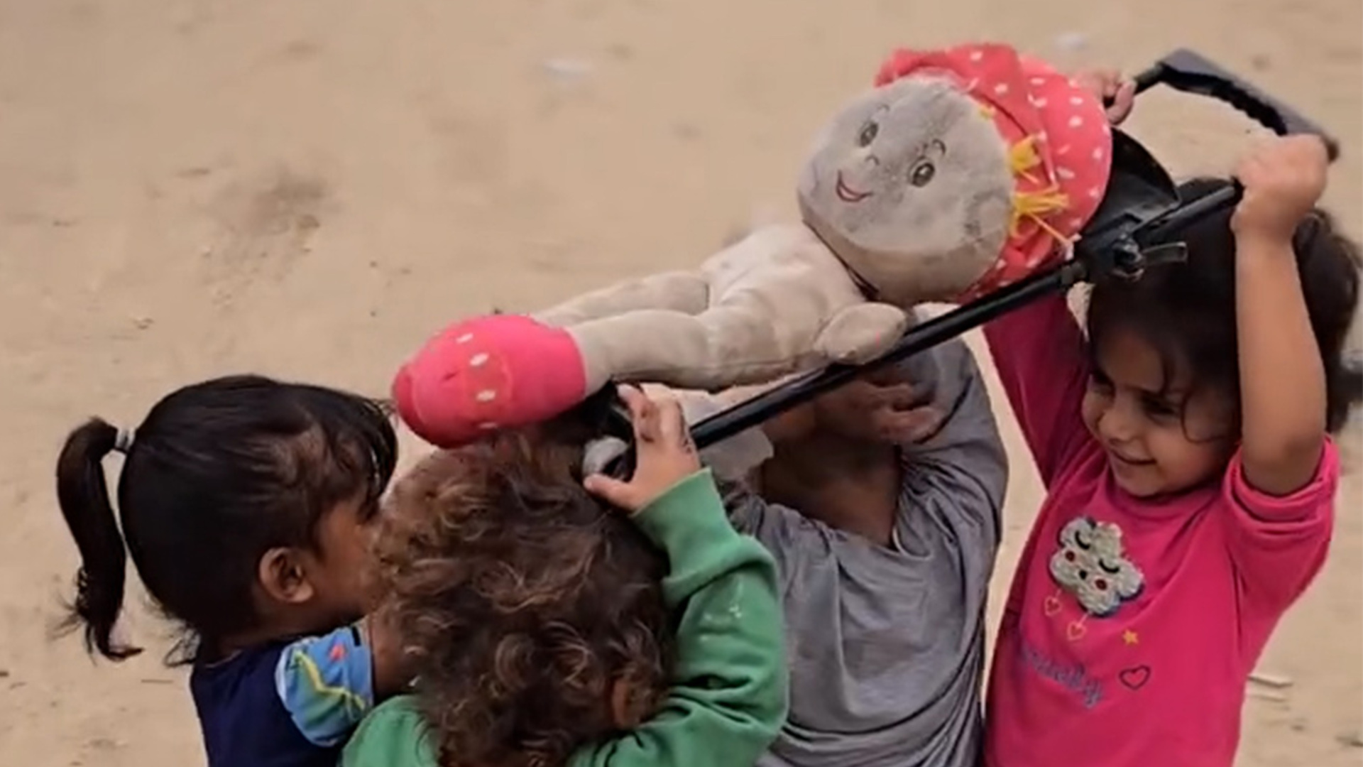Video thumbnail for Children in Gaza reenact a funeral procession during play