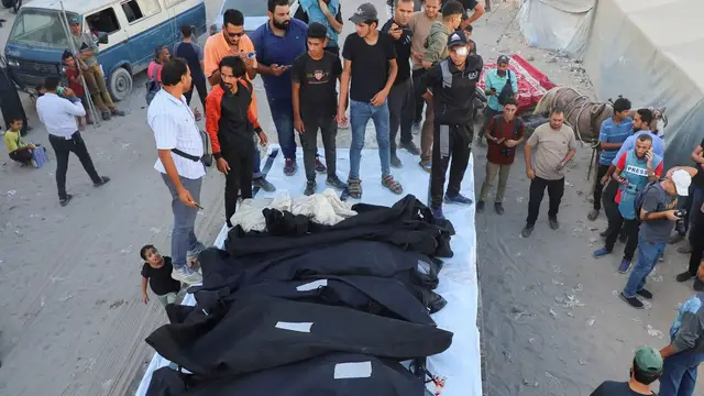 'Video thumbnail for Israeli attack kills at least 25 from the same family in Gaza City homes'