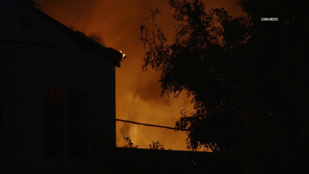 Video thumbnail for US, Los Angeles: Koreatown Structure Fire.