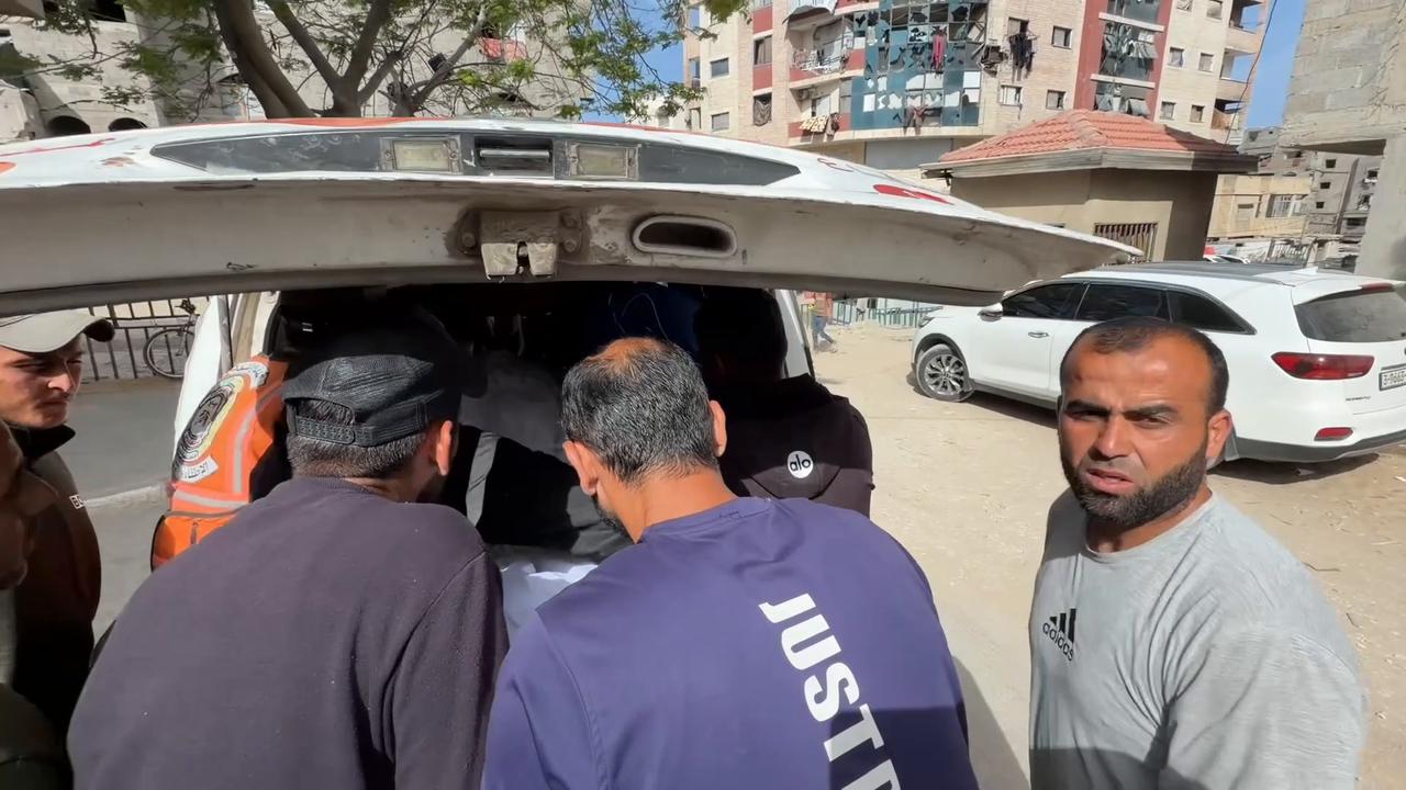 Video thumbnail for Israeli fire kills Palestinian fisherman, injures 7 in new Gaza ceasefire violation.