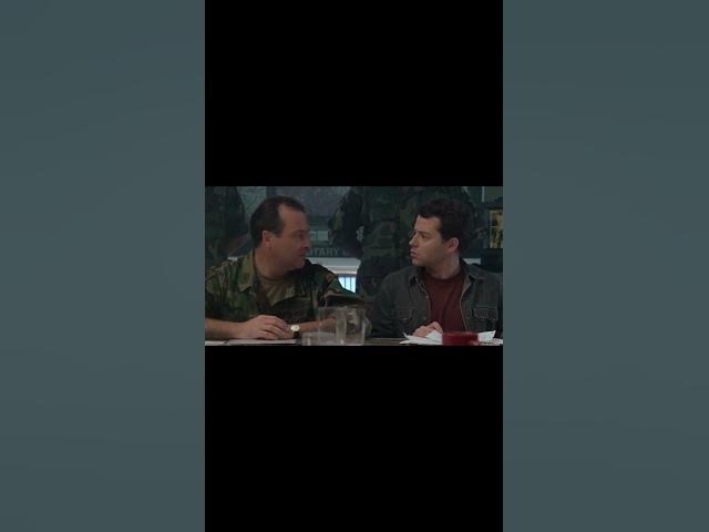 Video thumbnail for GODZILLA: Lagartixa gigante com problema hormonal ameaça Nova York e cientista corno é a esperança!