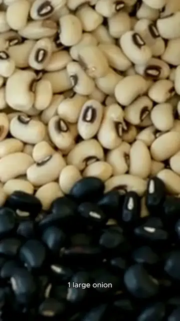 Video thumbnail for ham and bean soup recipe