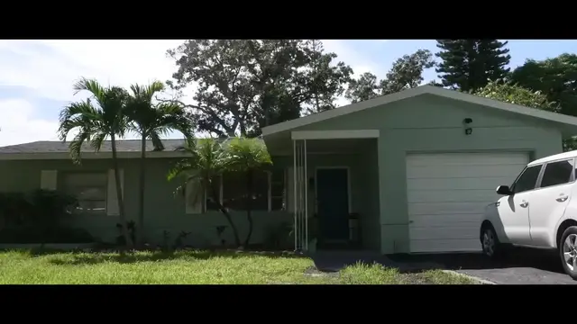 Video thumbnail for Easy Italian Olive Bread Sandwich(720P HD)