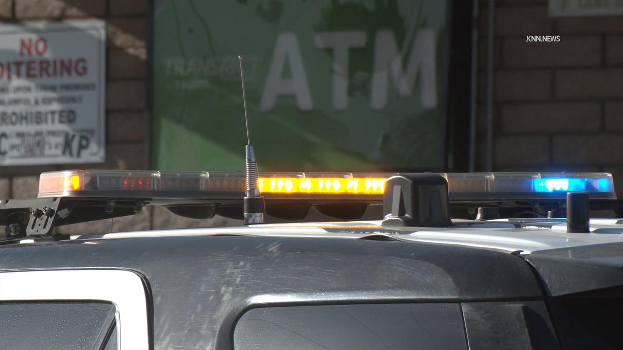 Video thumbnail for US, Los Angeles: Lancaster Possible Good Samaritans Stop 7-11 Attempted Robbery in Lancaster.