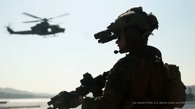 Video thumbnail for On the front lines of innovation at Modern Day Marine: Weapons and Warfare