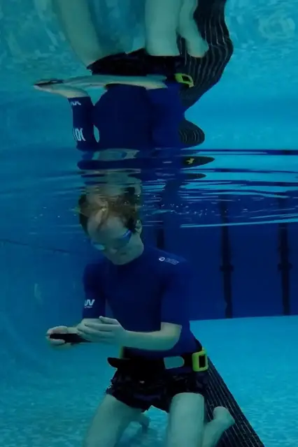 Video thumbnail for Most decimal digits memorized underwater - 87 by Christian Schäfer