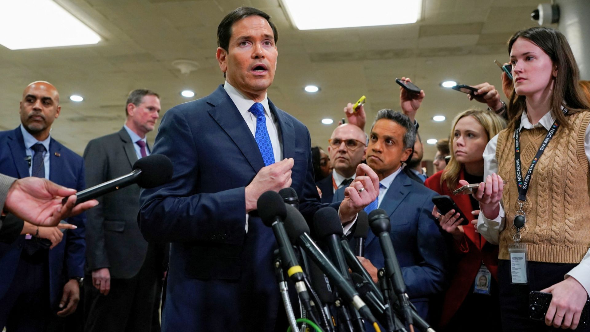 Video thumbnail for Democratic senator says Trump treating due process and US public with contempt