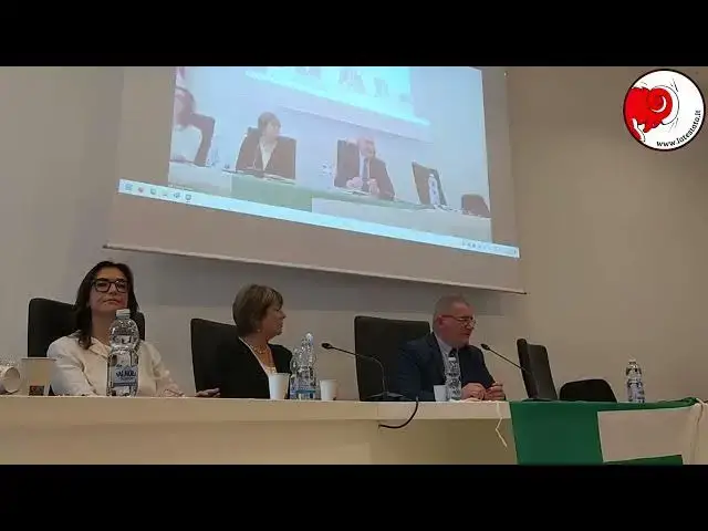 'Video thumbnail for Vincenzo Di Dino sostiene che la pace è lo scopo da ottenere istituendo la Federazione Europea'