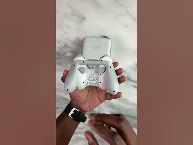 'Video thumbnail for Asus ROG Phone 6 pro with New Kunai 3 controller'