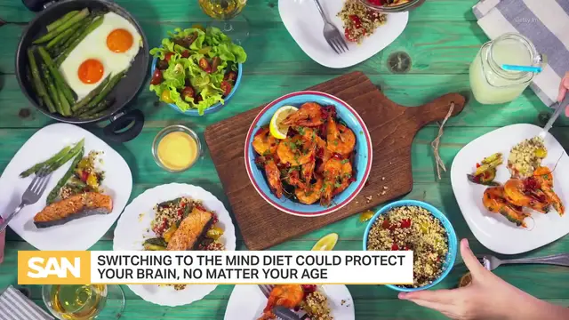 Video thumbnail for It’s never too late to eat your way to a healthier mind: Study