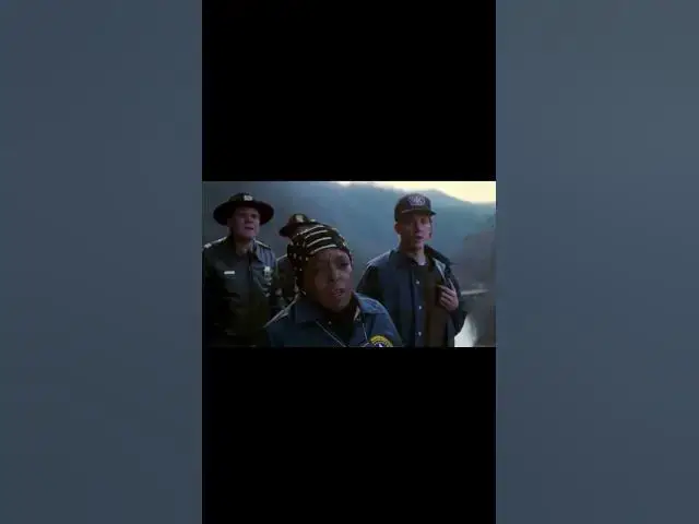 Video thumbnail for O FUGITIVO: Cirurgião perseguido por policial durão busca assassino maneta para provar sua inocência