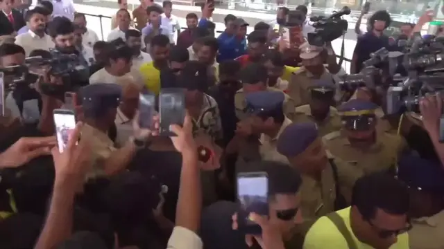 Video thumbnail for India: Ronaldinho Arrives in Kochi Ahead of Exhibition Match Against India All Stars.