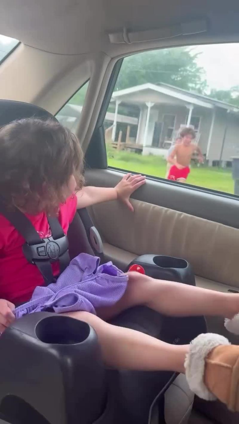 Video thumbnail for Emotional Reunion between Brother and Sister after Two Years