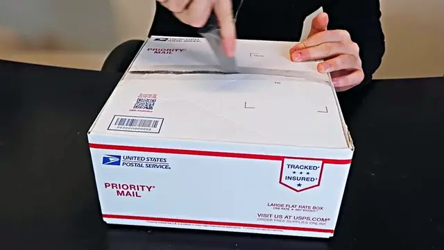 'Video thumbnail for $5000 Mystery Knife Box'