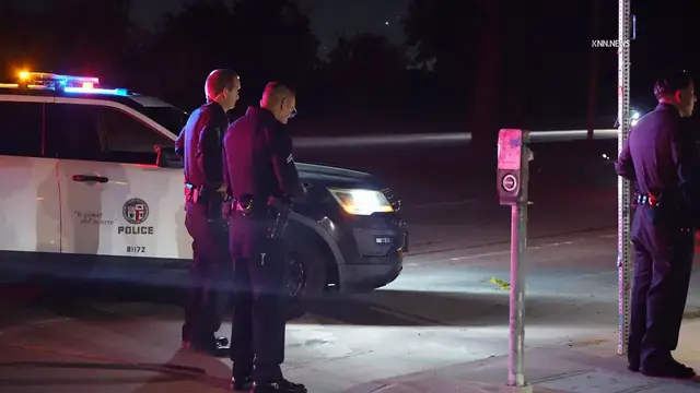 Video thumbnail for US, Los Angeles: Encino Impaired Driver Flees After Crash During Police Pursuit With Sound On Tape.