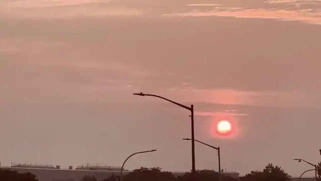 Video thumbnail for US: Wildfire Smoke Shrouds NYC Skyline, Air Quality Alert Continues.